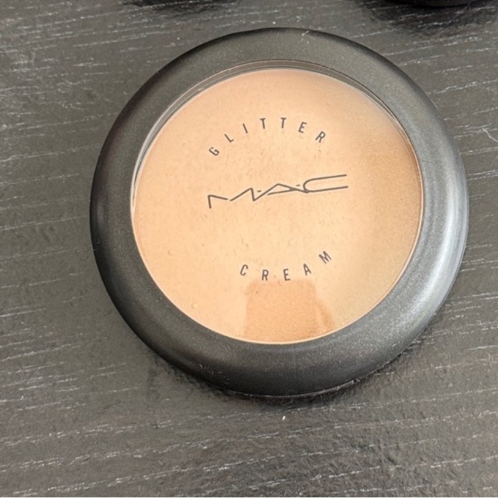 MAC Cosmetics Glitter Cream